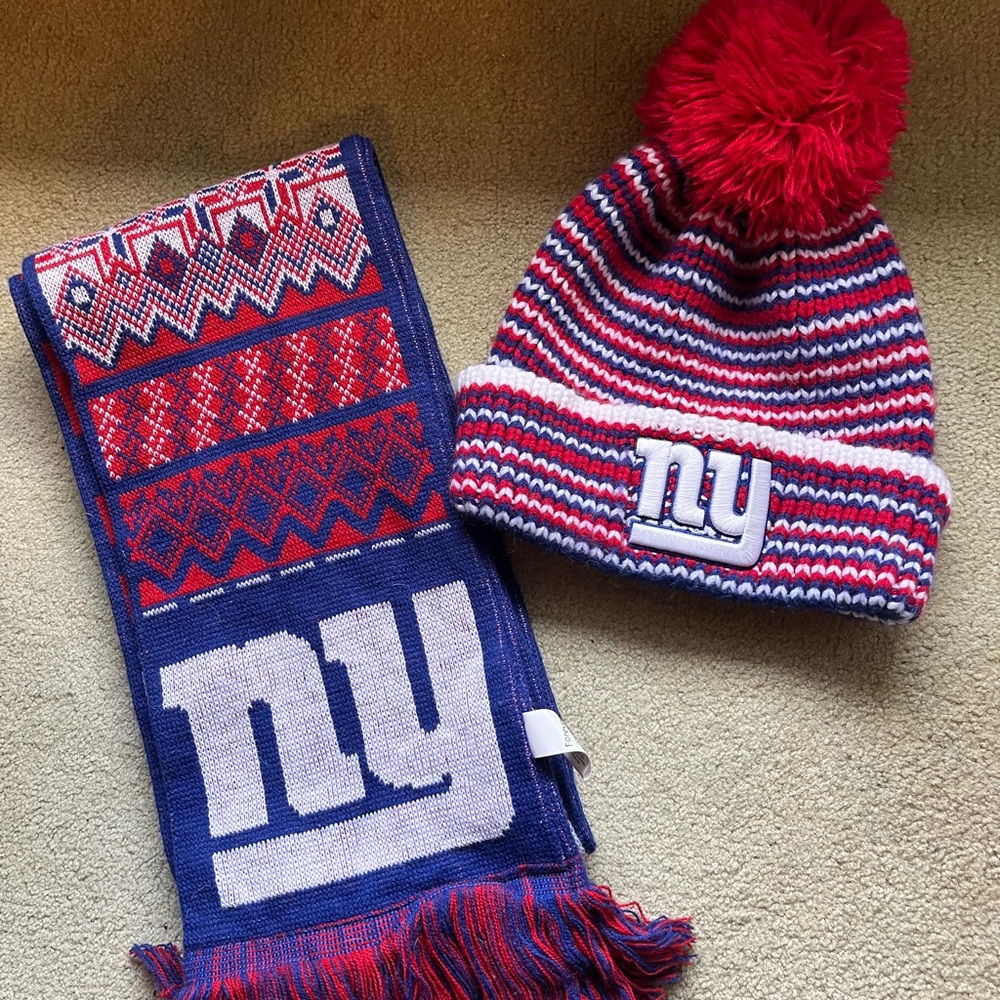 New York Giants Knit Hat and Scarf Set
